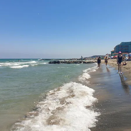 شقة Seafront بوموري