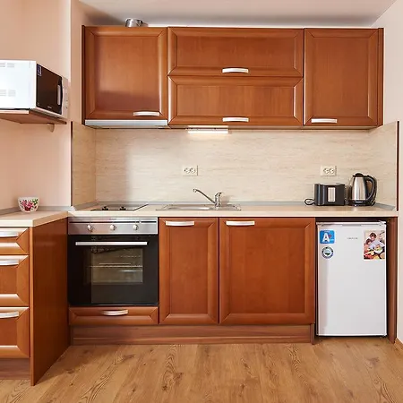 Seafront * بوموري