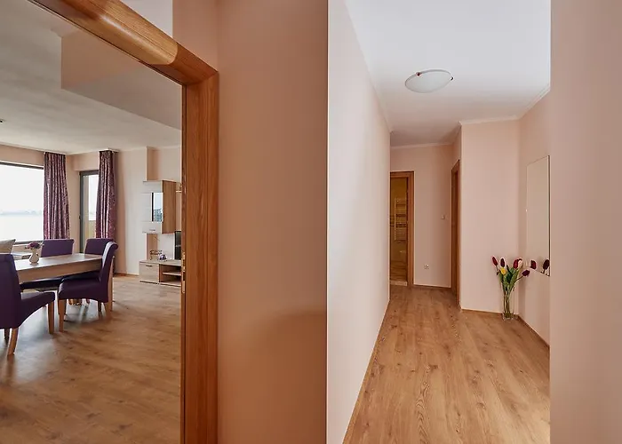 Seafront アパート