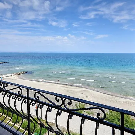 Seafront Apartamento