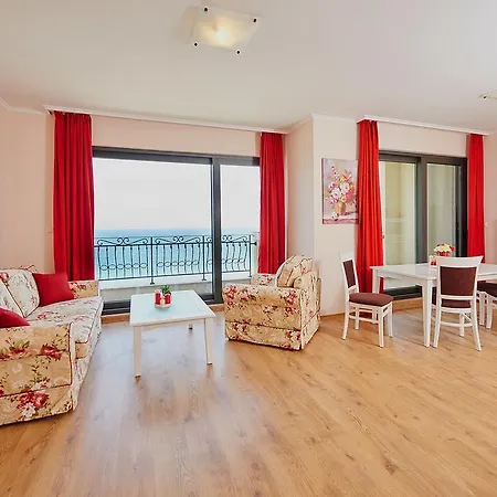 Seafront * Pomorie